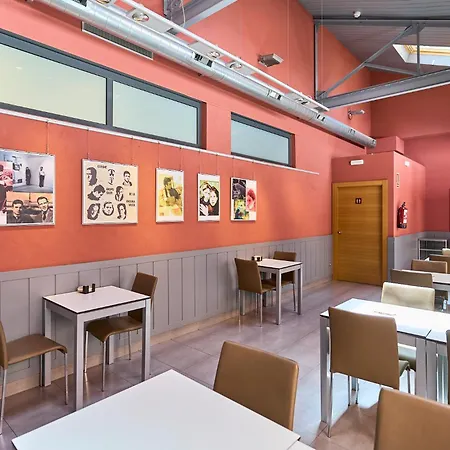 The Book Factory By Gaiarooms Albergue *