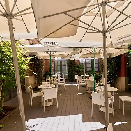 Hostel The Book Factory By Gaiarooms *