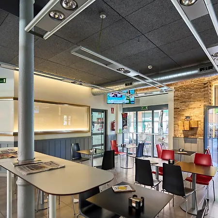 The Book Factory By Gaiarooms Hostel