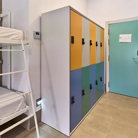 Albergue The Book Factory By Gaiarooms *