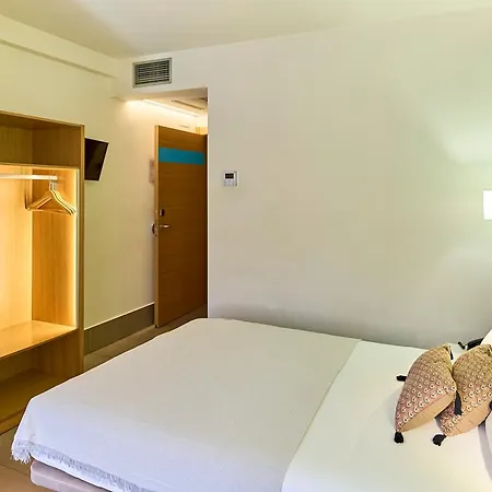 The Book Factory By Gaiarooms Albergue *