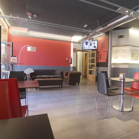 The Book Factory By Gaiarooms Albergue