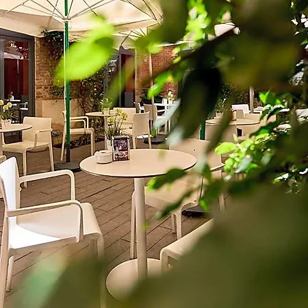 بيت شباب The Book Factory By Gaiarooms *