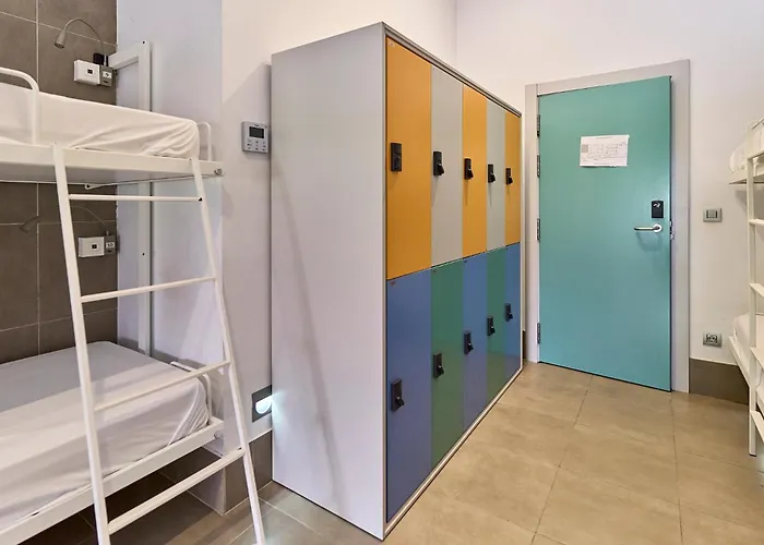 Hostel The Book Factory By Gaiarooms *