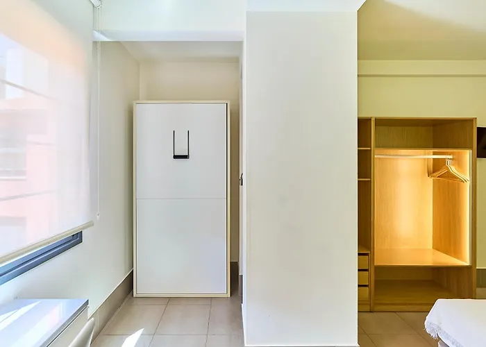 Hostel The Book Factory By Gaiarooms *