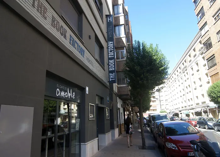 Auberge de jeunesse The Book Factory By Gaiarooms